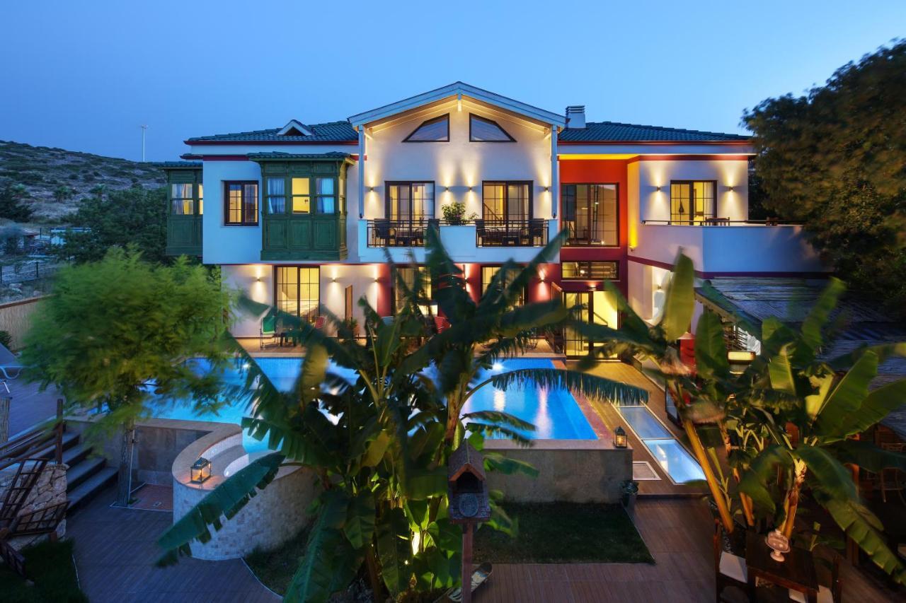 Cesmekes Otel Bagian luar foto