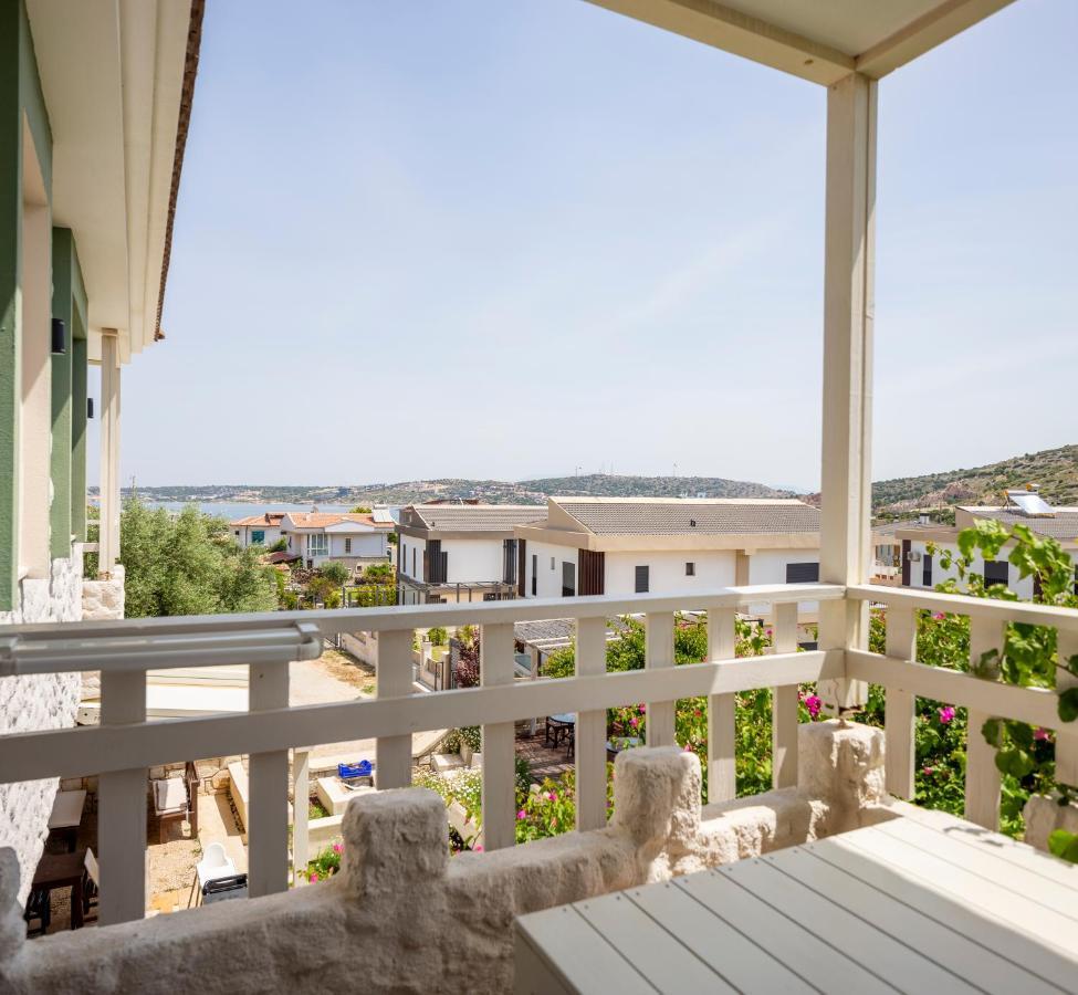 Cesmekes Otel Bagian luar foto