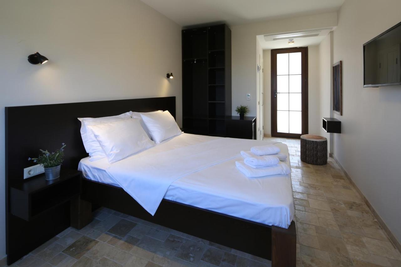 Cesmekes Otel Bagian luar foto